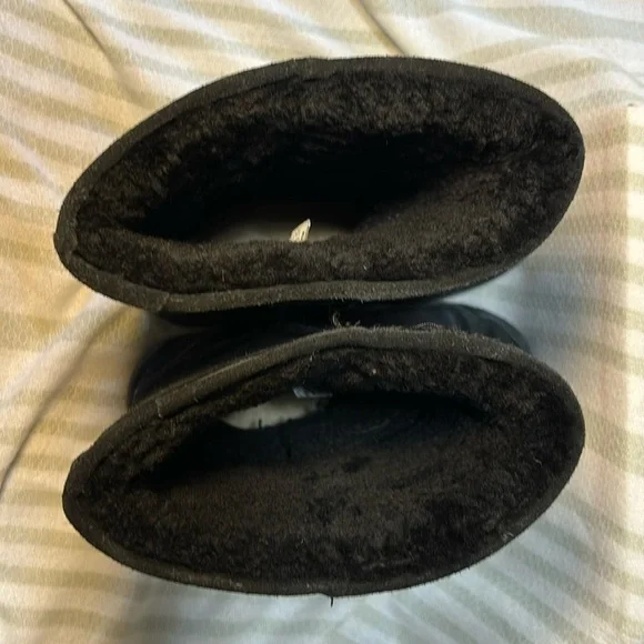 BEAR PAW Black Classic Snow Winter Boots Women’s Size 10 Black Faux Fur Lining - Picture 8 of 16